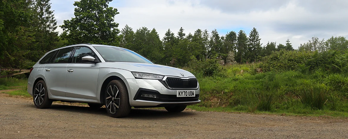 Skoda Octavia parked side on