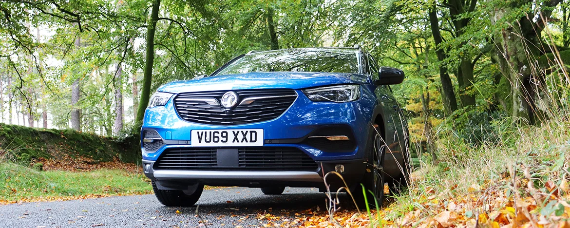 Grandland X grille from low angle