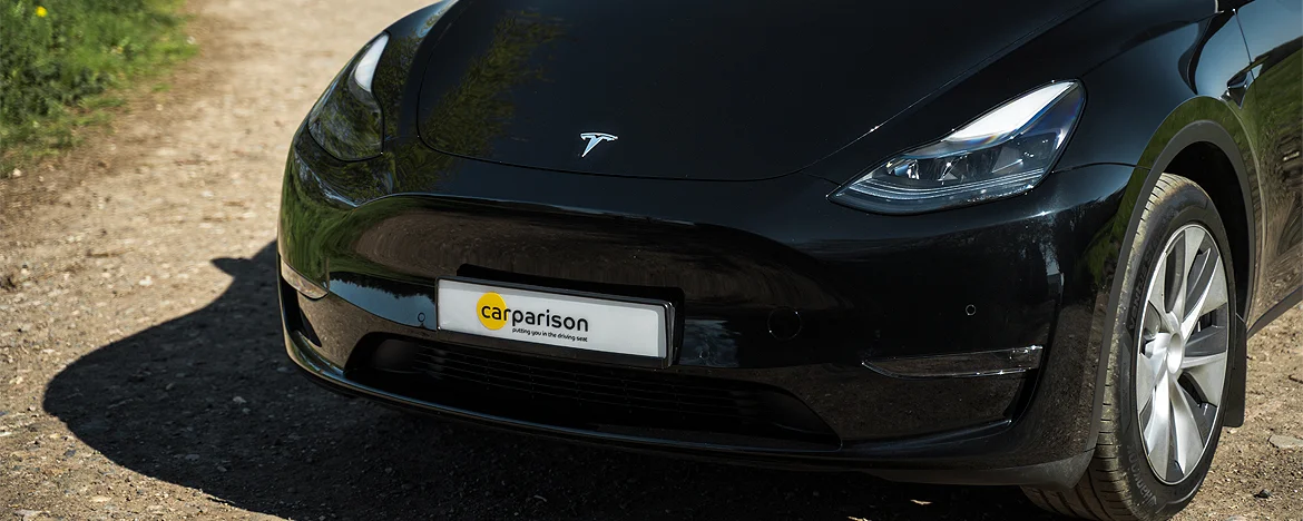 Tesla Model Y with Carparison Leasing numberplate