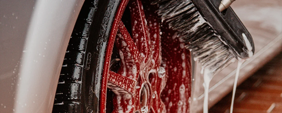 Car wheel cleaning