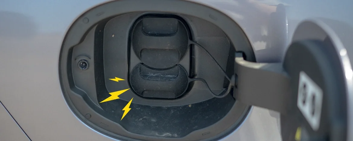 BYD SEAL charging port