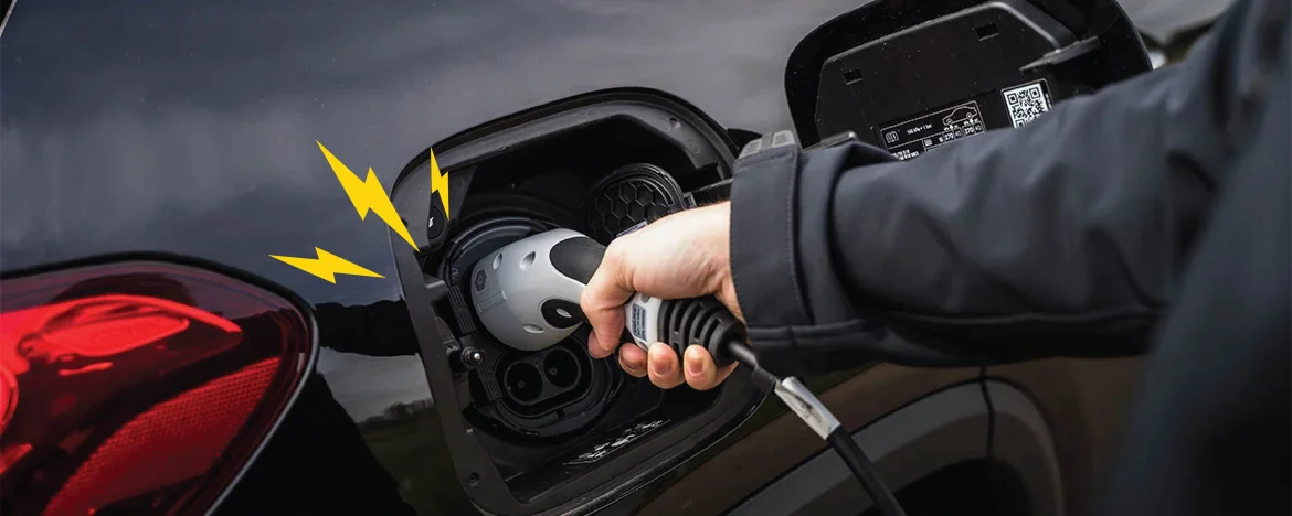 Mercedes-Benz EQA charger