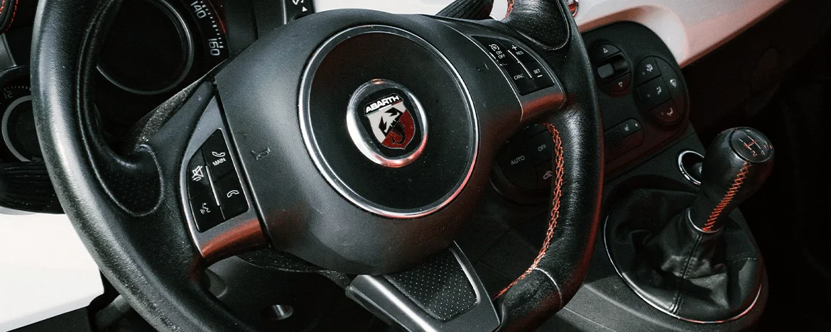 Abarth logo and steering wheel 