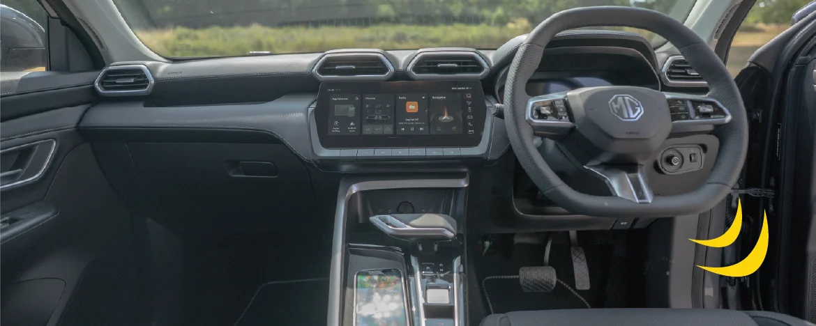 MG ZS interior