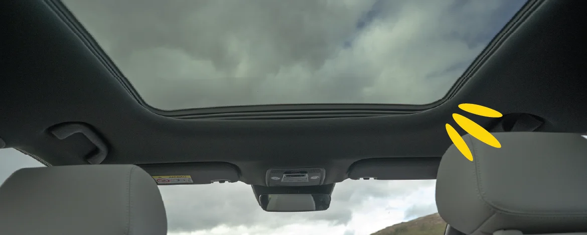 BYD SEAL 6 panoramic sunroof