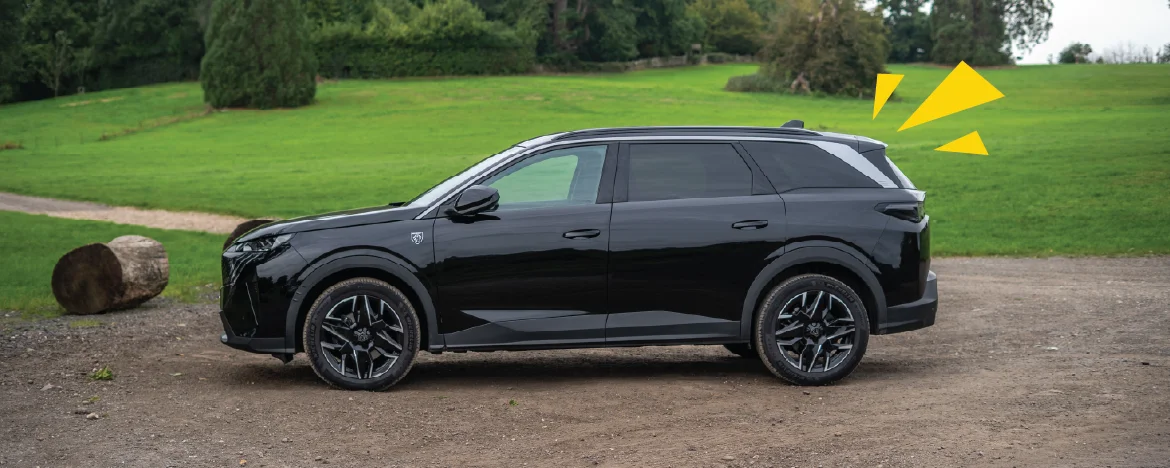 Peugeot 5008 side
