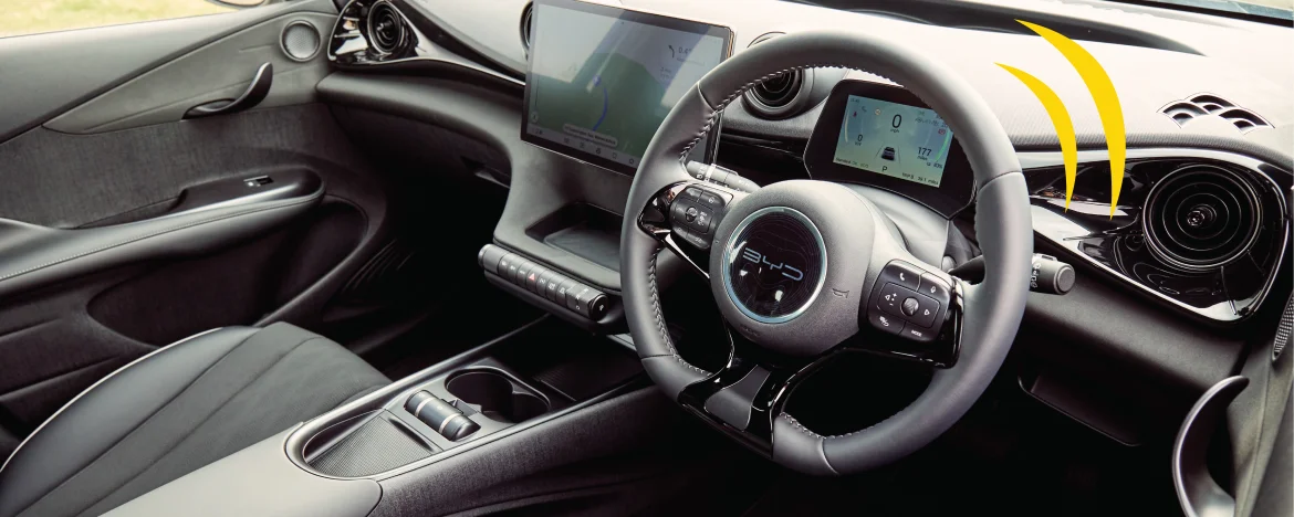 BYD DOLPHIN interior