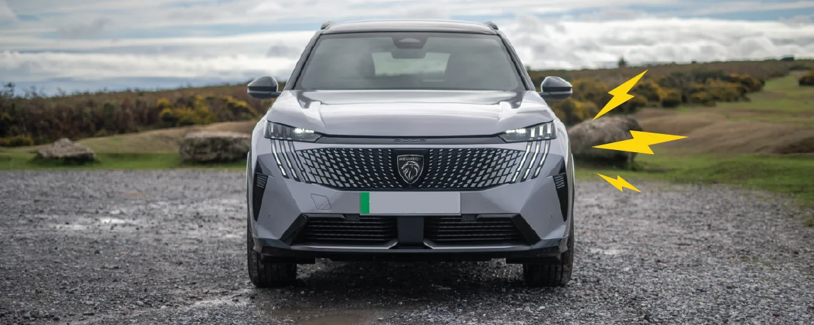 Peugeot E-5008 front