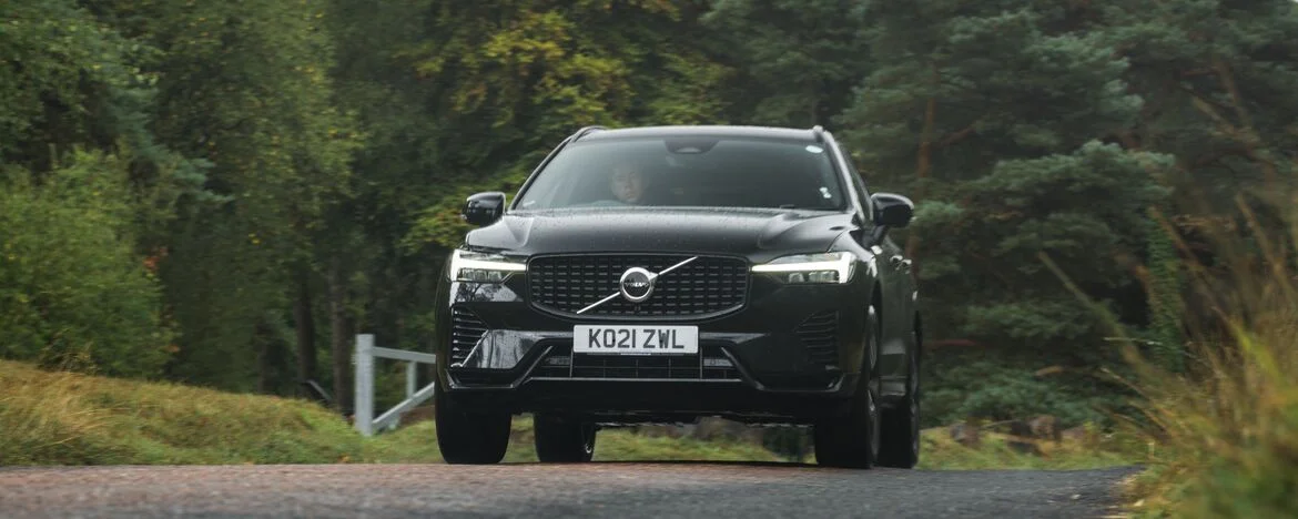 Volvo XC60 driving