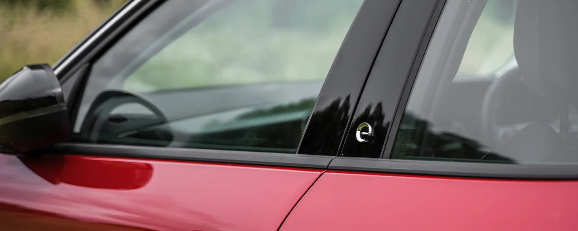 Vauxhall Mokka-e electric badge