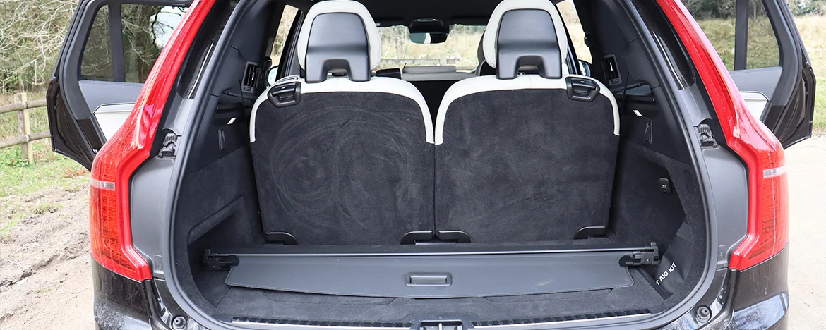 Volvo XC90 7-seats boot space