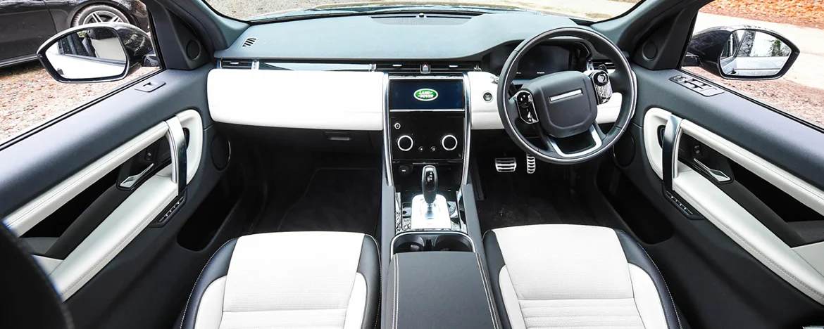 land-rover-discovery-sport-cabin