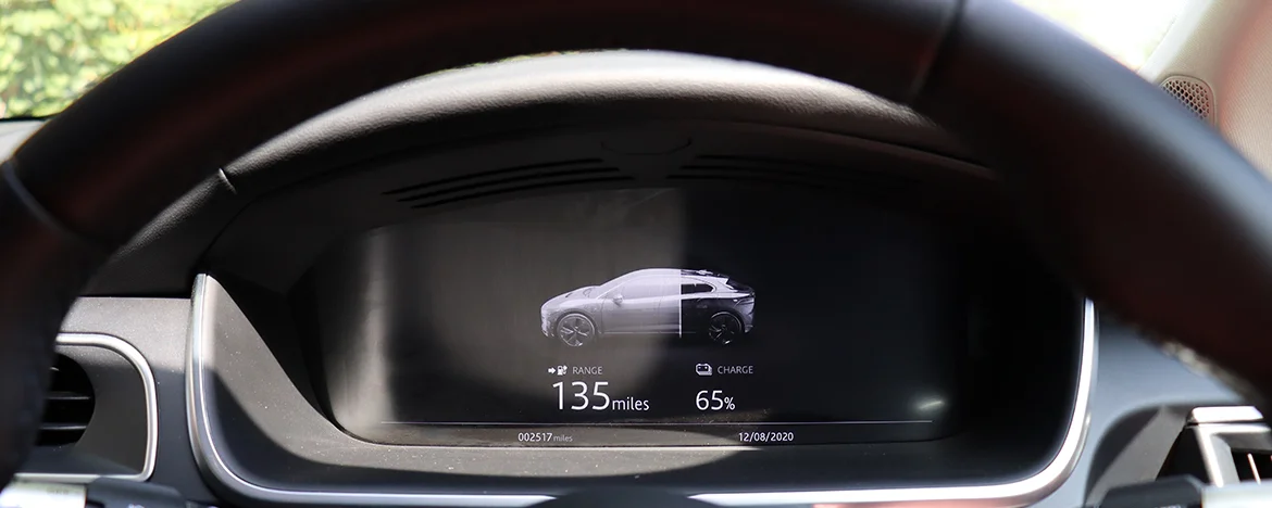 I-PACE-Digital-Display