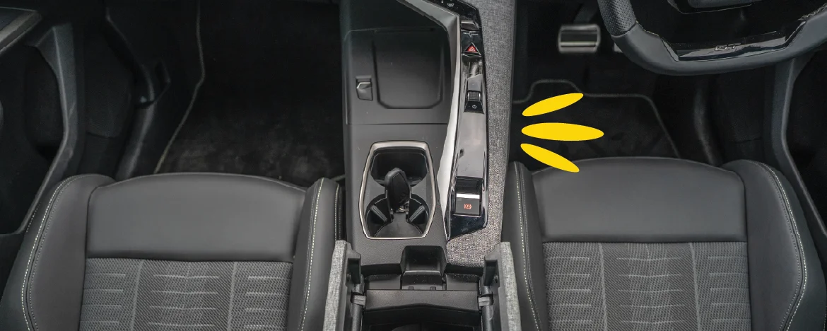 Peugeot 5008 centre console