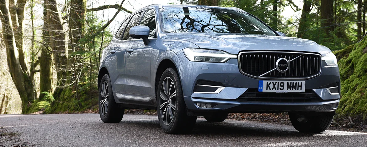 volvo-xc60-on-the-road