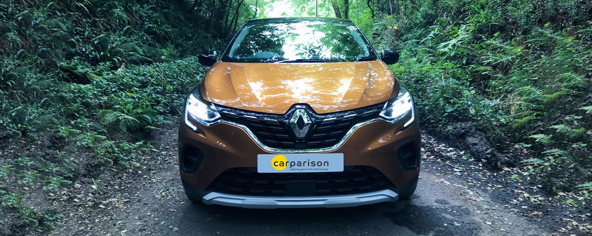 renault-captur-on-the-road